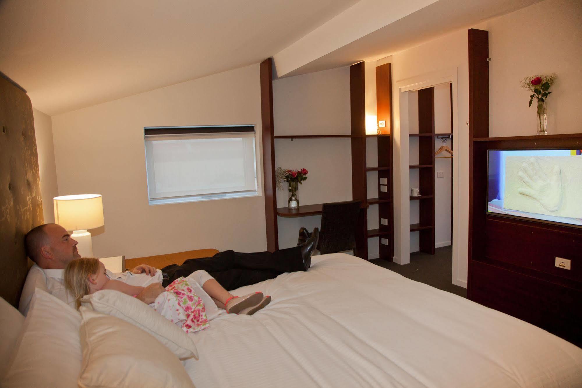 Grand Hotel And Studios Wyong Zewnętrze zdjęcie
